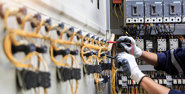 Professional Electrician technician working in Aquia Harbour, VA